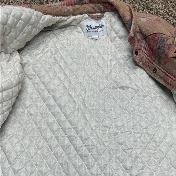 Wrangler Women’s western Aztec Pattern Jacket size M - Picture 6 of 10